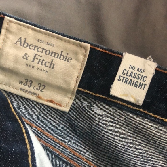Abercrombie and Fitch Vintage Classic Straight Distressed Jeans - Picture 3 of 9